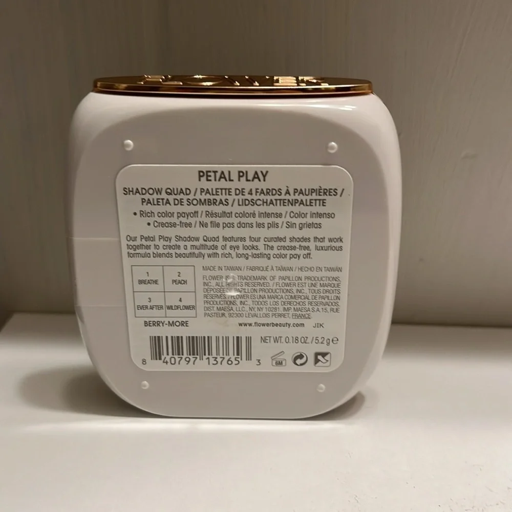 Flower Petal Play Berry- More